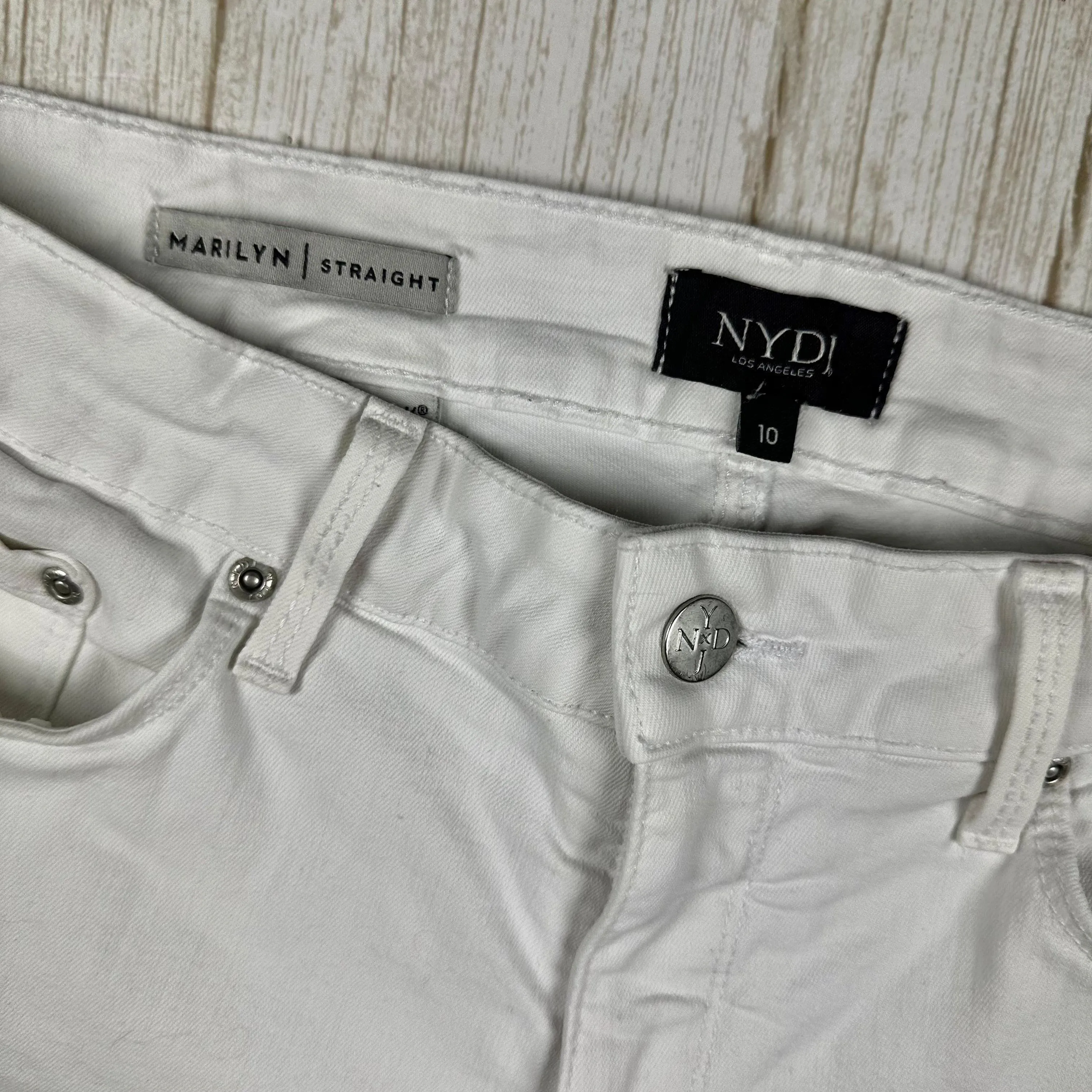 NYDJ - 'Lift & Tuck' MARILYN Straight White Jeans -Size 10US suit 14AU